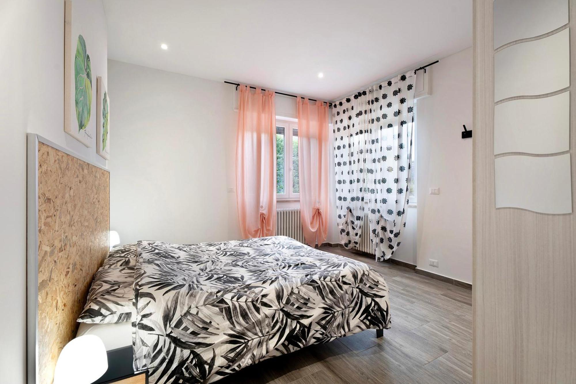 Sweet Home Apartments Peperoncino Arona Dış mekan fotoğraf